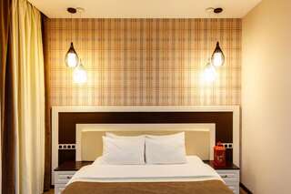 Гостиница Aruchat Hotel Домбай Улучшенный двухместный номер с 1 кроватью или 2 отдельными кроватями-2